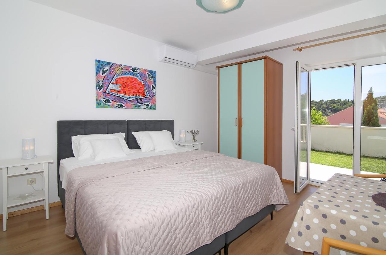 Apartmani Krmek Mlini Exterior photo