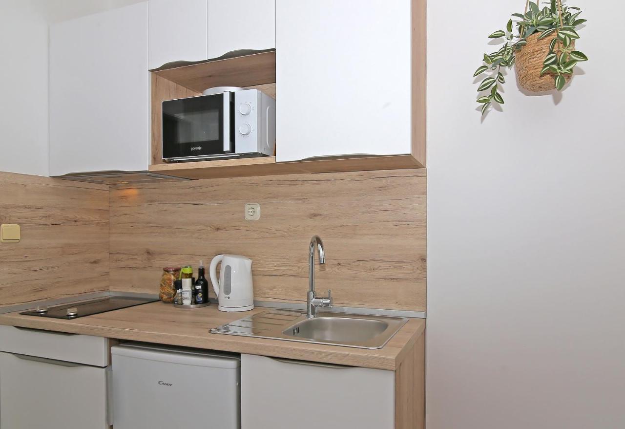 Apartmani Krmek Mlini Exterior photo