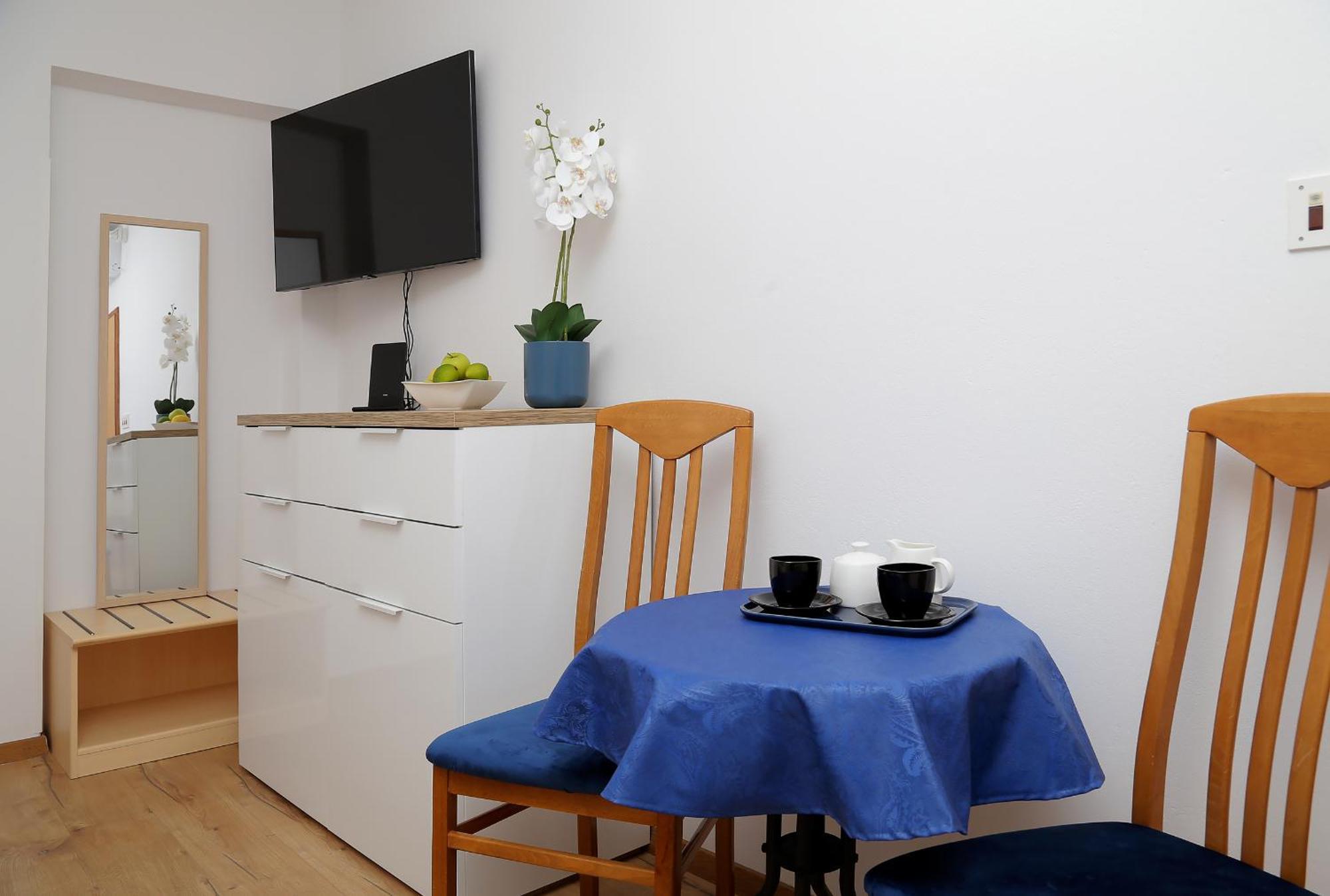 Apartmani Krmek Mlini Exterior photo